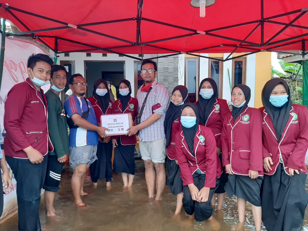 SMK ISLAMIYAH SAPUGARUT PEDULI BANJIR